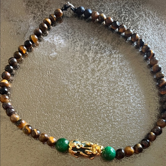 1186*18’ Tiger Eye Gemstone Beads Necklace / gold plated Green Dragon Pendant . - Picture 5 of 5